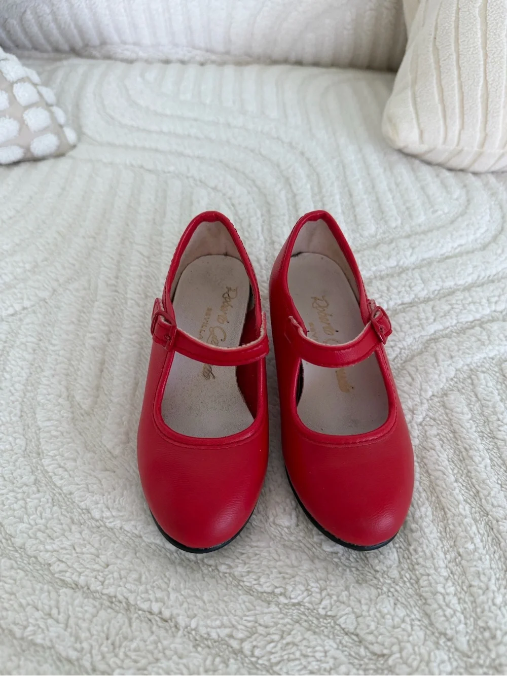 red Mary Jane 👠- Flamenco shoes for kids - size 22 EU -preloved - good condition